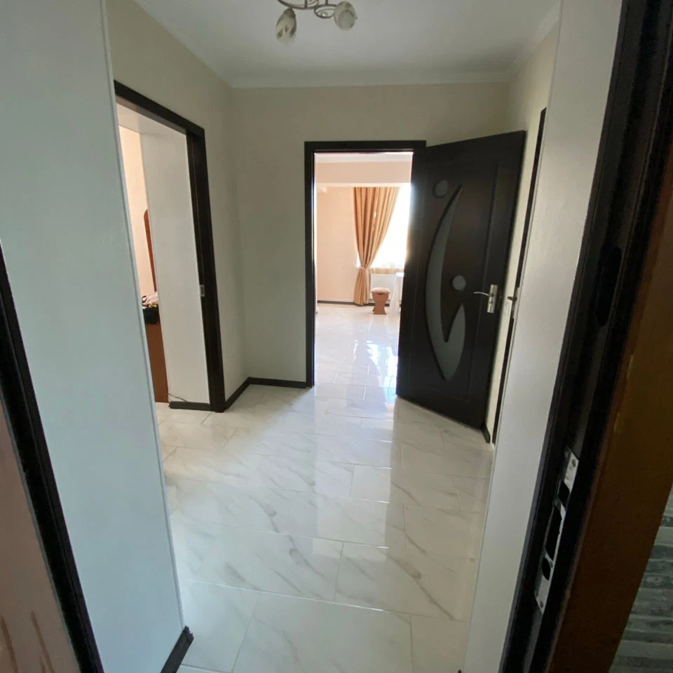 Bubuieci, Centru, Str. Mircea cel Bătrîn nr.7 Chirie apartament cu 2 odai