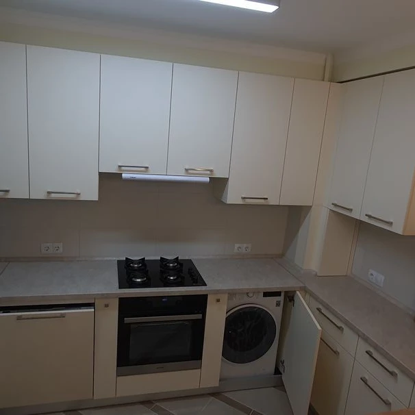 Chișinău, Centru, Bd. Ştefan cel Mare şi Sfânt 6 Chirie apartament cu 2 odai