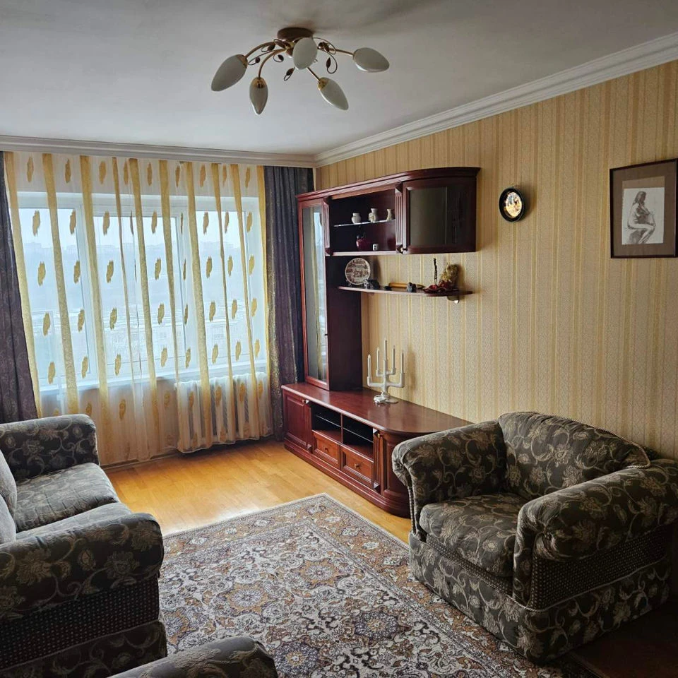 Chișinău, Riscani, Московский пр-т nr.20 Chirie apartament cu 3 odai