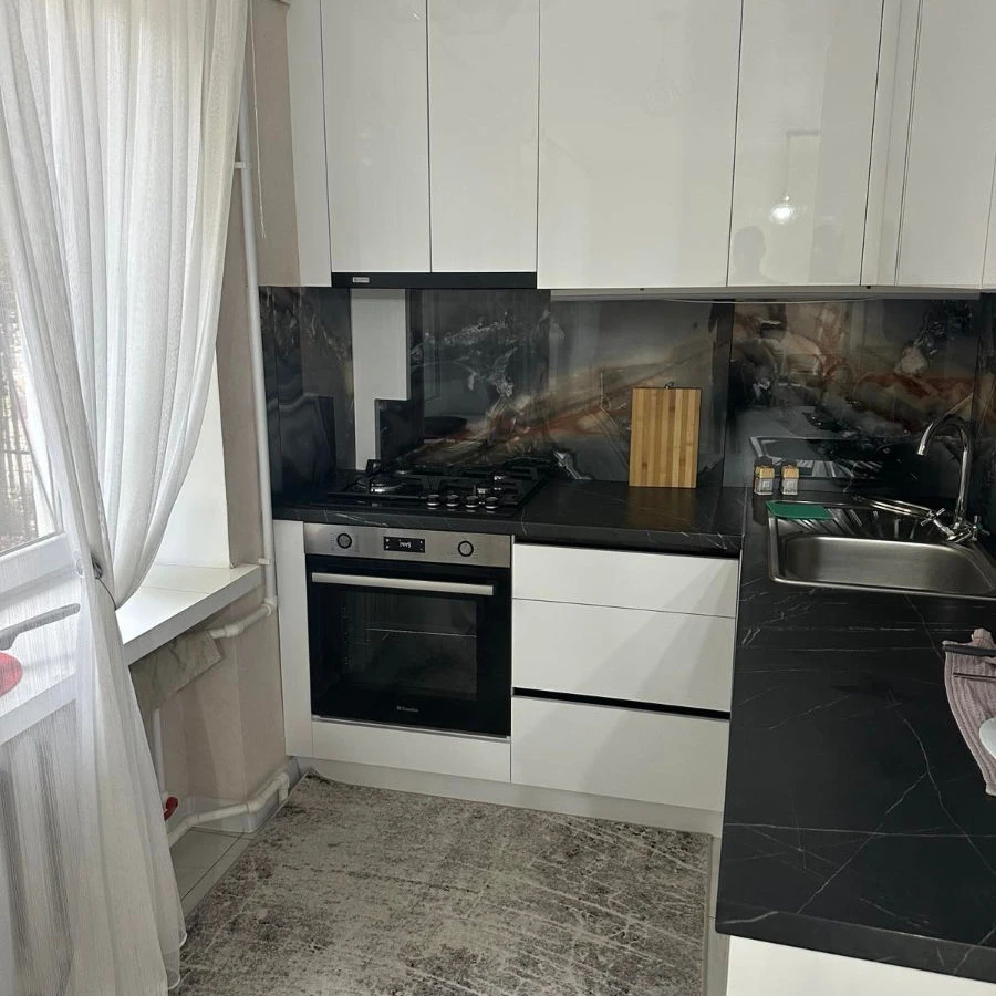 Chișinău, Botanica, Bd. Decebal Chirie apartament cu 2 odai