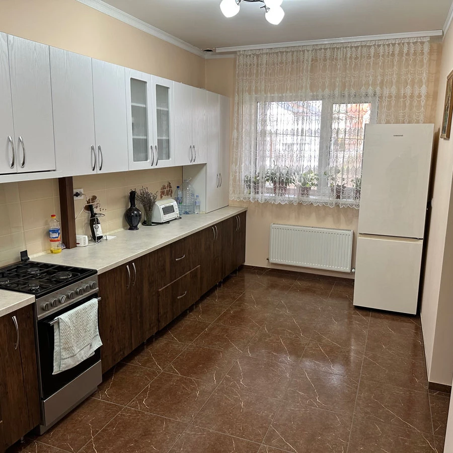 Chișinău, Centru, Str. Ion Inculeț nr.71 Chirie apartament cu 2 odai