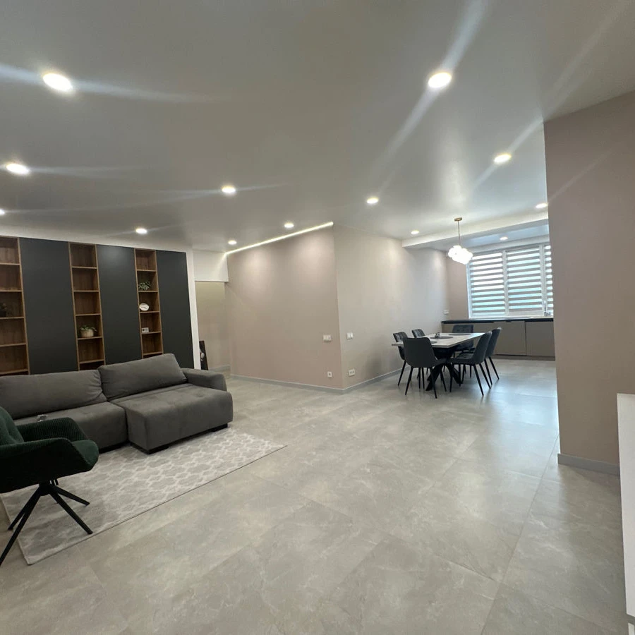 Chișinău, Centru, Str. Lev Tolstoi nr.63/1 Chirie apartament cu 3 odai