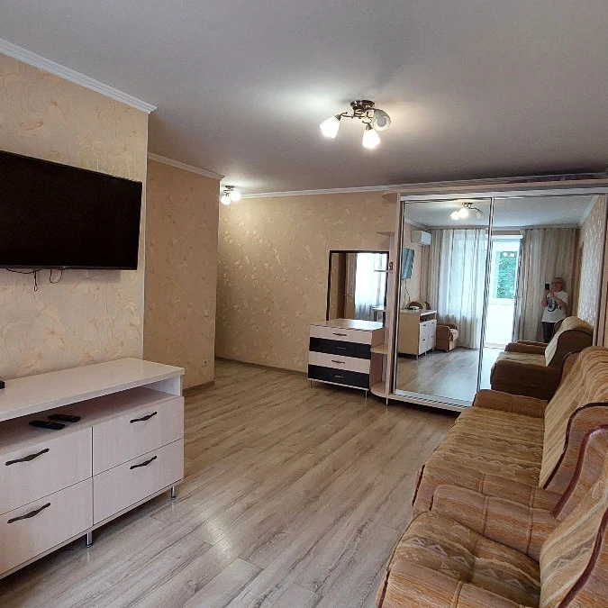 Chișinău, Centru, Grigorii Vieru 25 nr.25 Chirie apartament cu 2 odai
