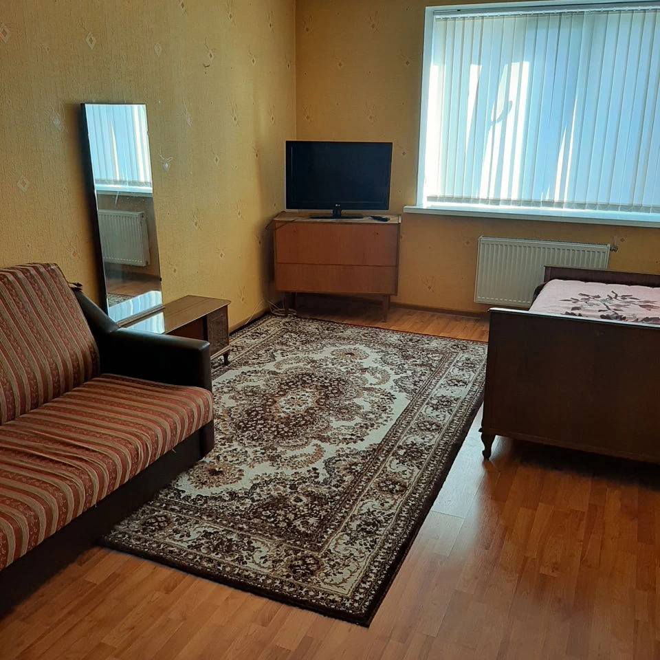 Chișinău, Buiucani, Onisifor Ghibu nr.7/3 Chirie apartament cu 2 odai