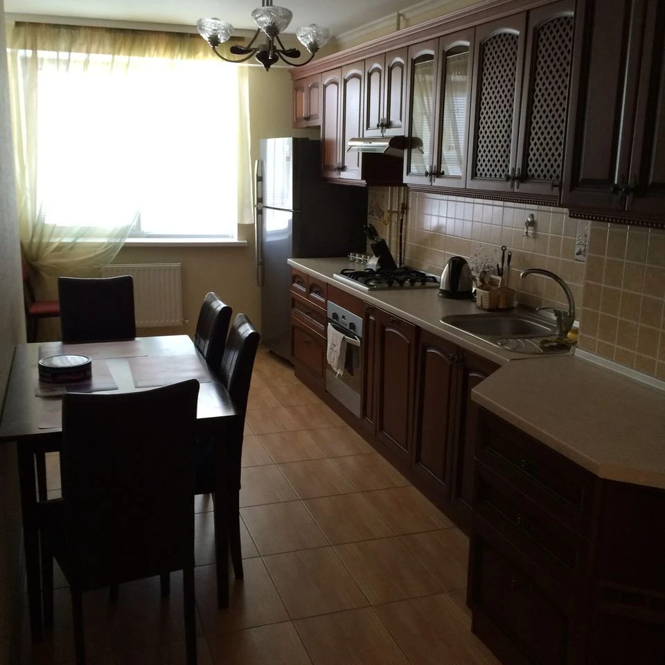 Chișinău, Centru, Str. Academician Natalia Gheorghiu 30 Chirie apartament cu 4 odai