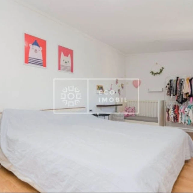 Vatra, Centru, Str. Florilor nr.6 Casă