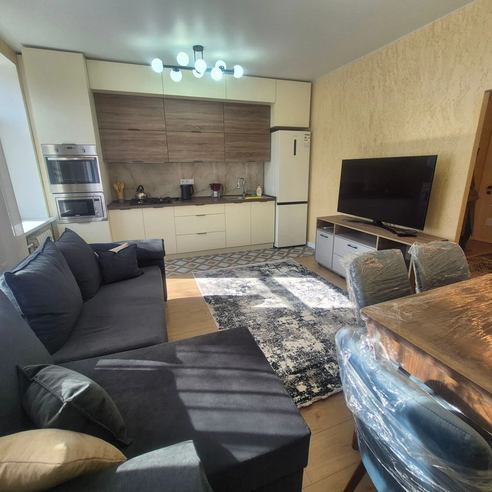 Chișinău, Centru, ул. Колумна nr.103 Chirie apartament cu 2 odai