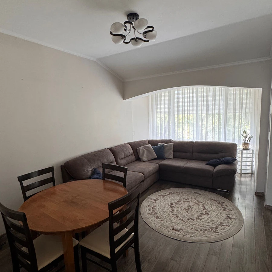 Chișinău, Botanica, Str. Trandafirilor nr.33/1 Renting a two-room apartment