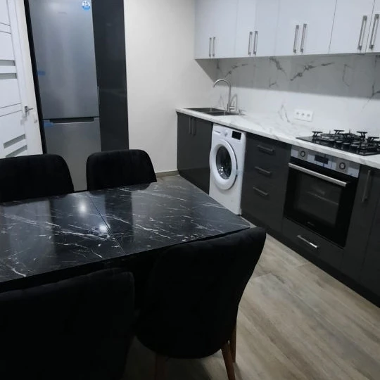 Chișinău, Centru, Str. Sprîncenoaia 3/L object.rent_appartment_with_one_room