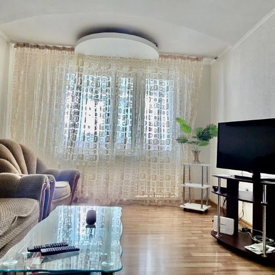 Chișinău, Buiucani, Bd. Alba-Iulia nr.186 Chirie apartament cu 2 odai