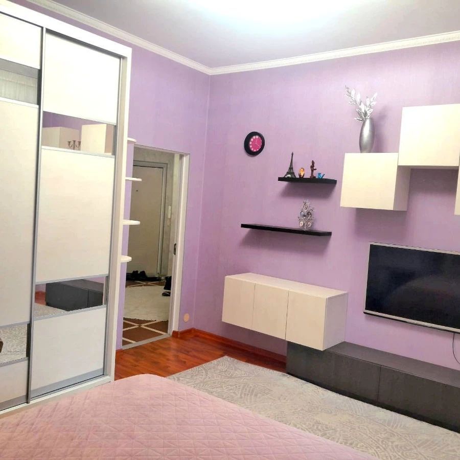 Chișinău, Ciocana, Bd. Mircea cel Bătrân nr.50 Chirie apartament cu 2 odai