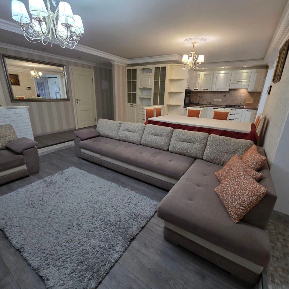 Chișinău, Centru, Str. Alexandr Pușkin nr.15 Chirie apartament cu 3 odai